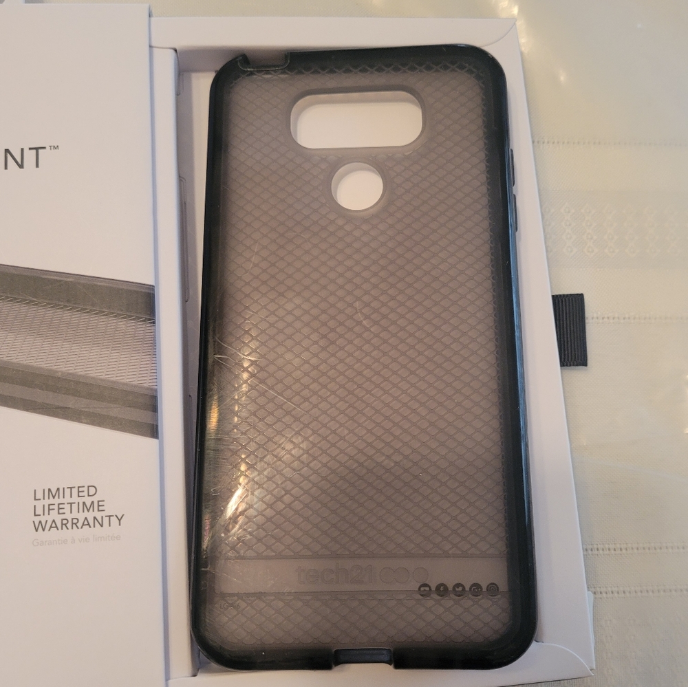 TECH 21 Evo Check Phone Case Black Brand New - Picture 4 of 7